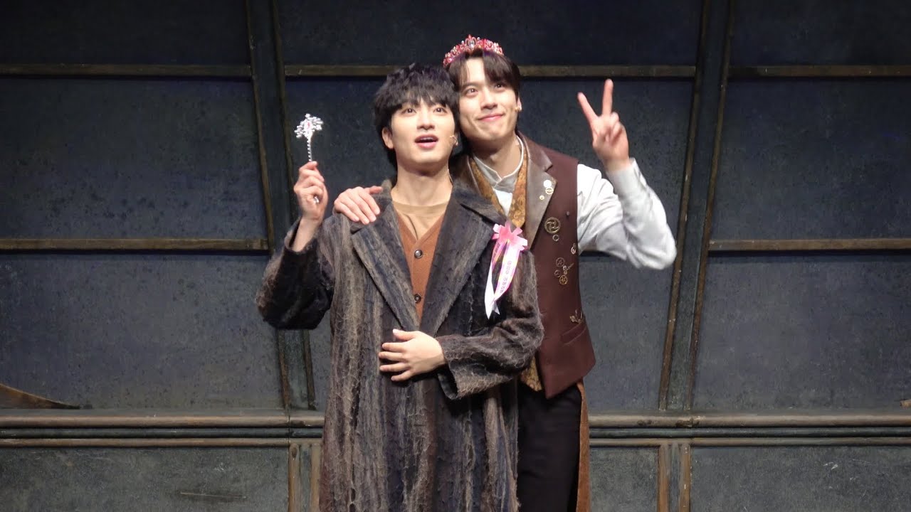 260301 밤 뮤지컬 [은하철도의 밤] 윤승우 캄파넬라 100회 공연 기념 포토타임 | 윤승우 안지환