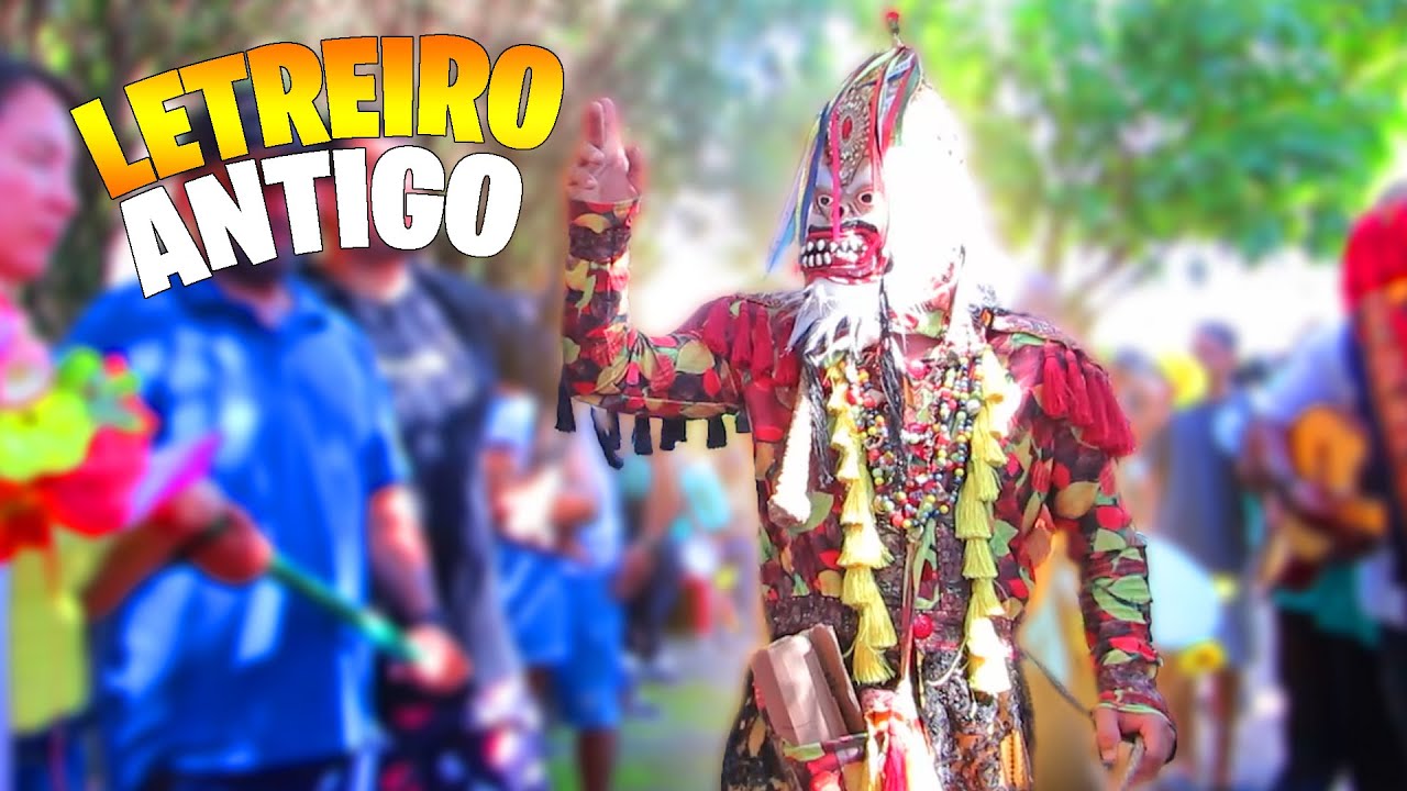 PAI BASTIÃO SAUDANDO O LETREIRO Bastiões André, Fabinho e Delair  * Folia de Reis Pedro Piano *