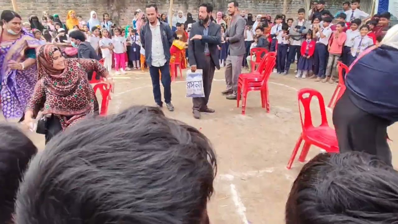 শিক্ষকদের চেয়ার সিটিং প্রতিযোগিতা 