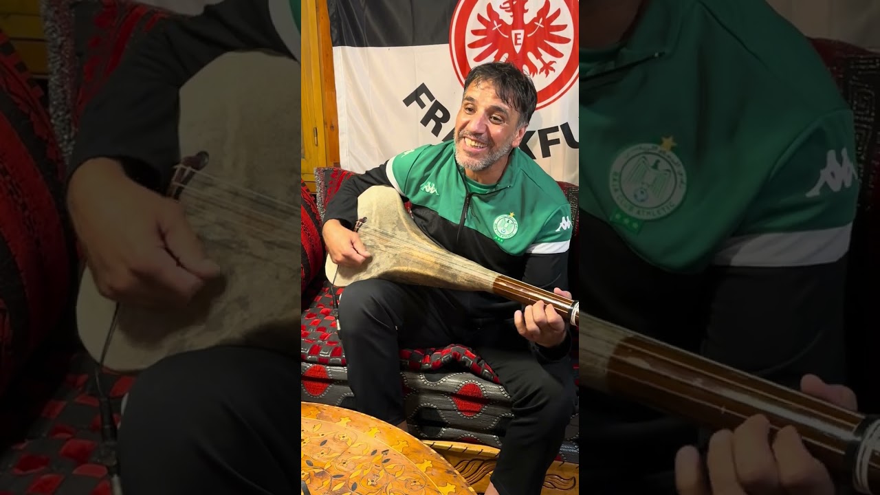 عبدالرحمان الكادي بالبدلة الرجاوية في أحد الروائع الأمازيغية من مدينة فرانكفورت الألمانية