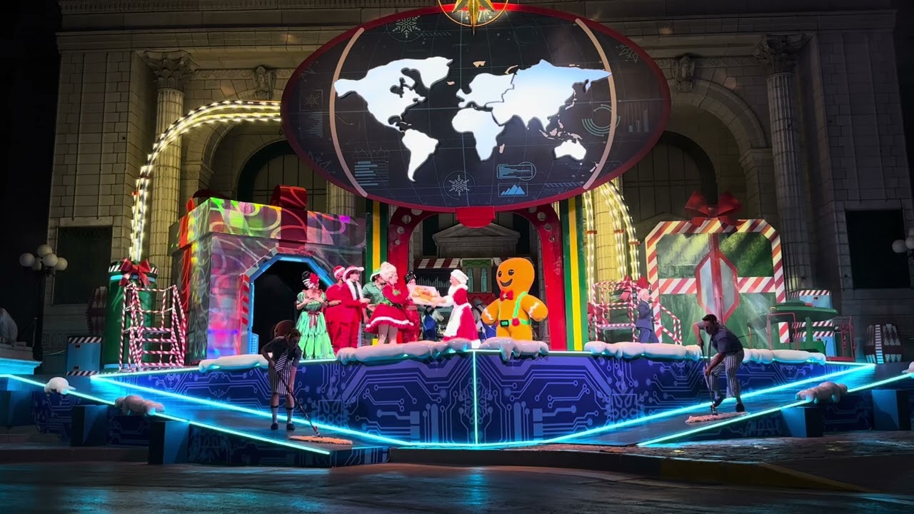 Universal Studios Singapore W.I.S.H. - The Worldwide Institute of Santa’s Helpers (Opening Night)