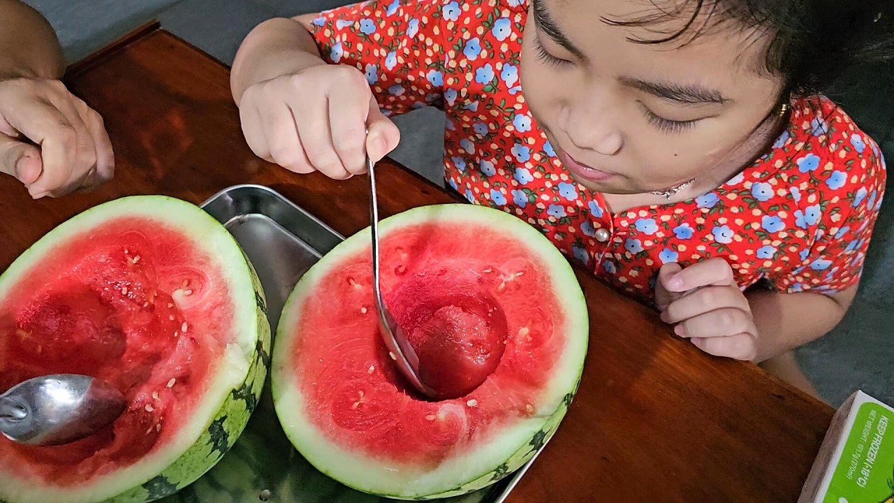 🍉🍡🍨 Mão và Muội ăn dưa hấu không hạt, kem mochi 🍧🍦💖 Xí Mụi Food 1573