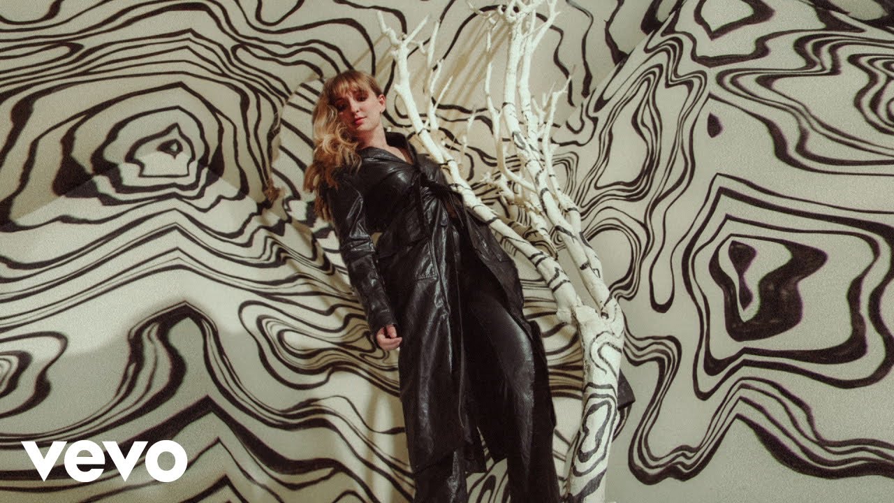 Madison Cunningham - In From Japan (Visualizer)