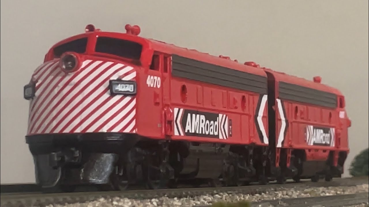 HO AMRoad Silver Streak F Units
