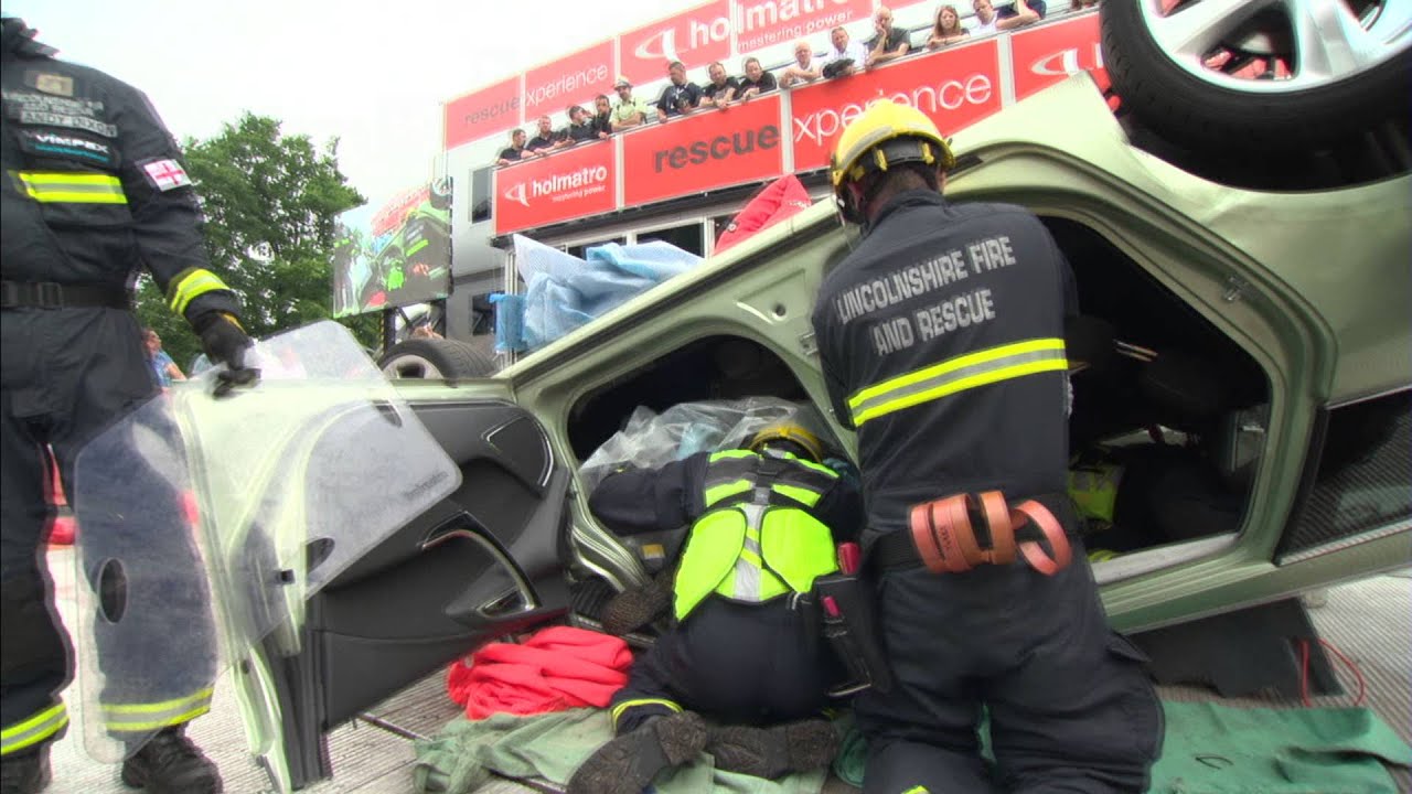 Holmatro Rescue Experience - Lincolnshire Fire and Rescue