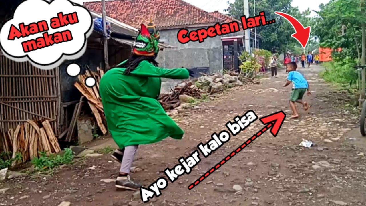 Убегая в панике, слепо преследуемый Реогом Путра Викар Джайей