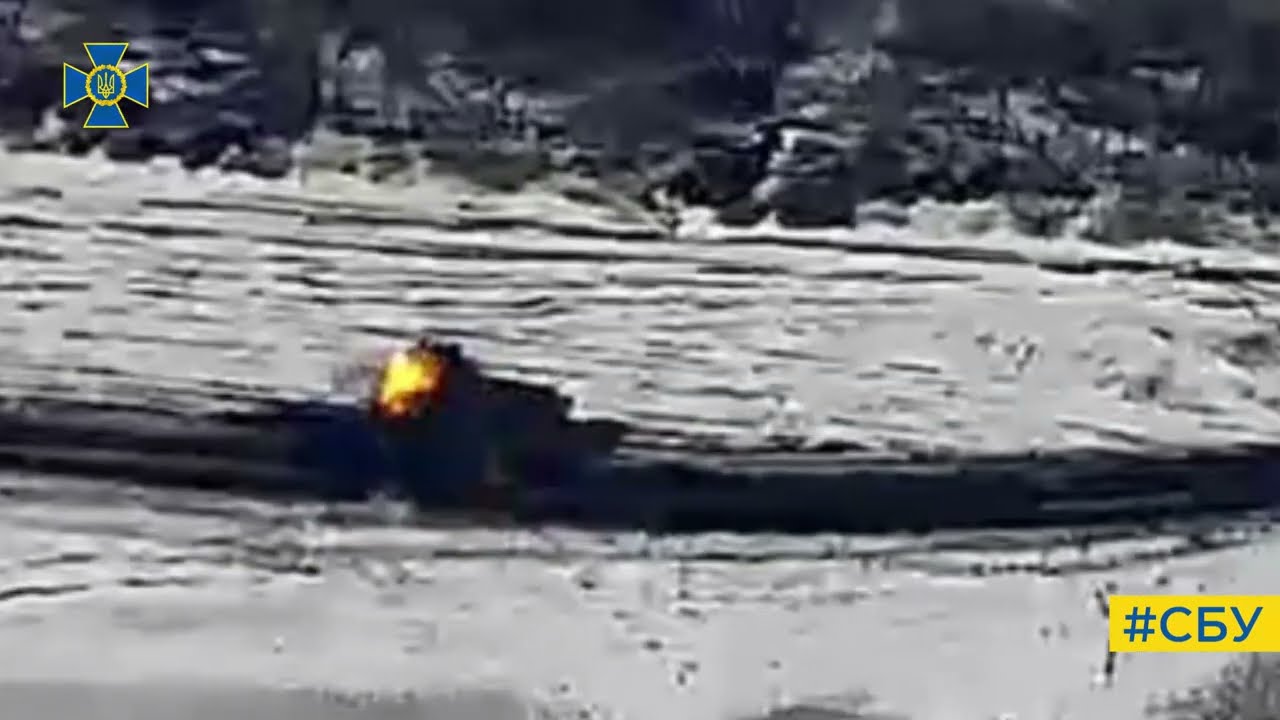 The first video of the use of USA kamikaze drones Switchblade 600