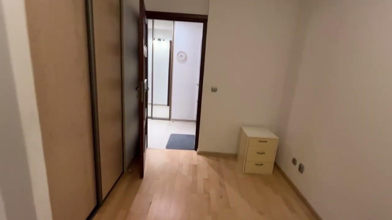 Lilli Wenedy apartment for rent