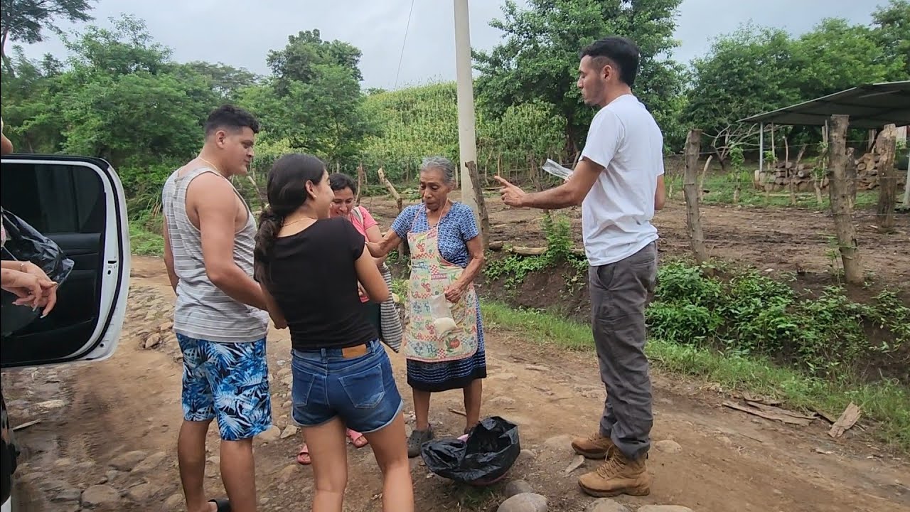 LE COMPRAMOS TODA LA BENTA A 2 ABUELITAS 🙏