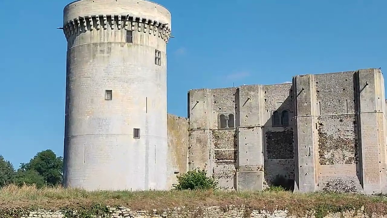 Spot à Falaise
