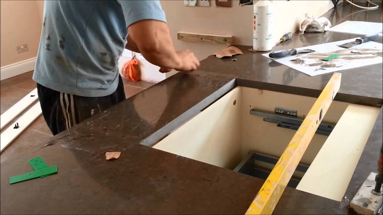 Silestone Amazon (dark) and Caesarstone Dreamy Marfil (light) Kitchen Worktop Fitting - July 2014
