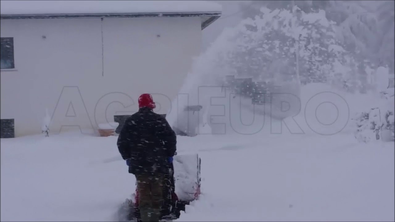 Vid&eacute;o de d&eacute;mo de la Fraise &agrave; neige GeoTech STP1587 TERBS
