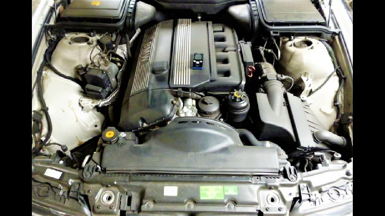BMW E39 течет топливная рампа