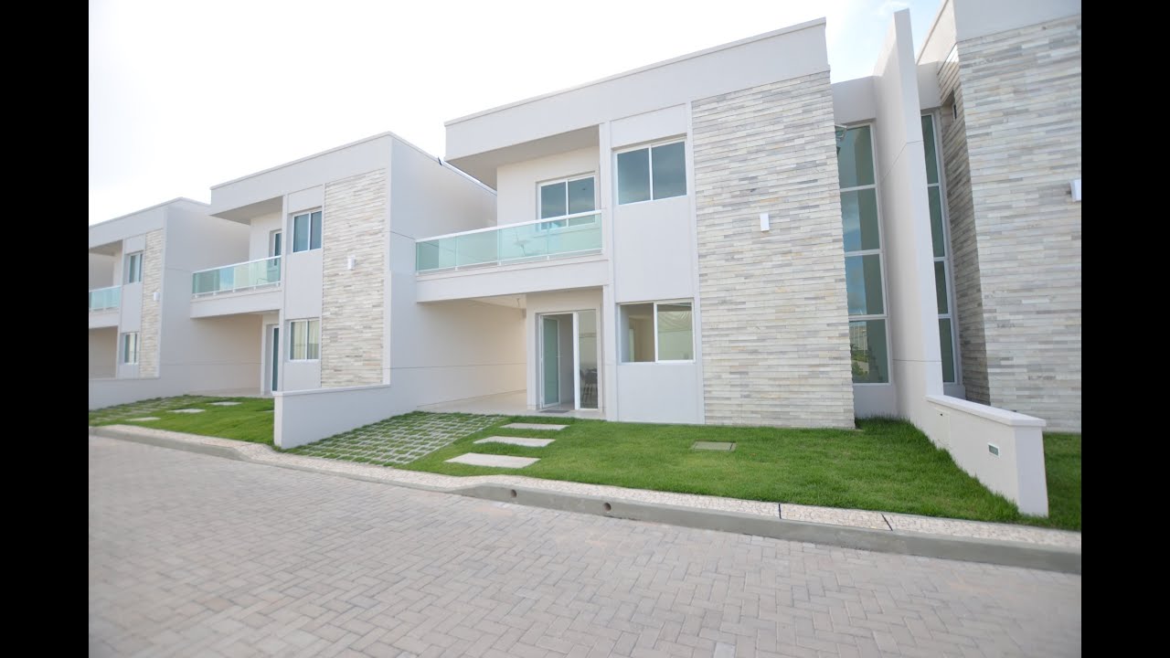 BELLE CARMELLE -- CONDOMINIO FECHADO DE CASAS DUPLEX NA LAGOA REDONDA EM FORTALEZA/CE
