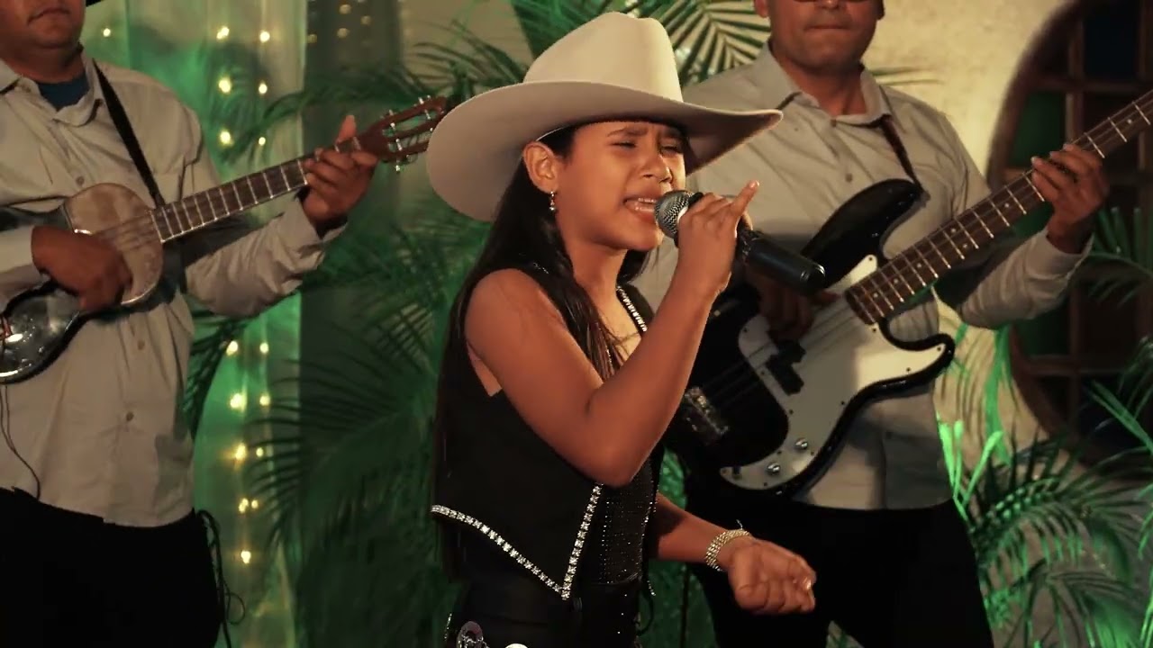 DELIANNYS ZAMBRANO - OTRO HIMNO NACIONAL