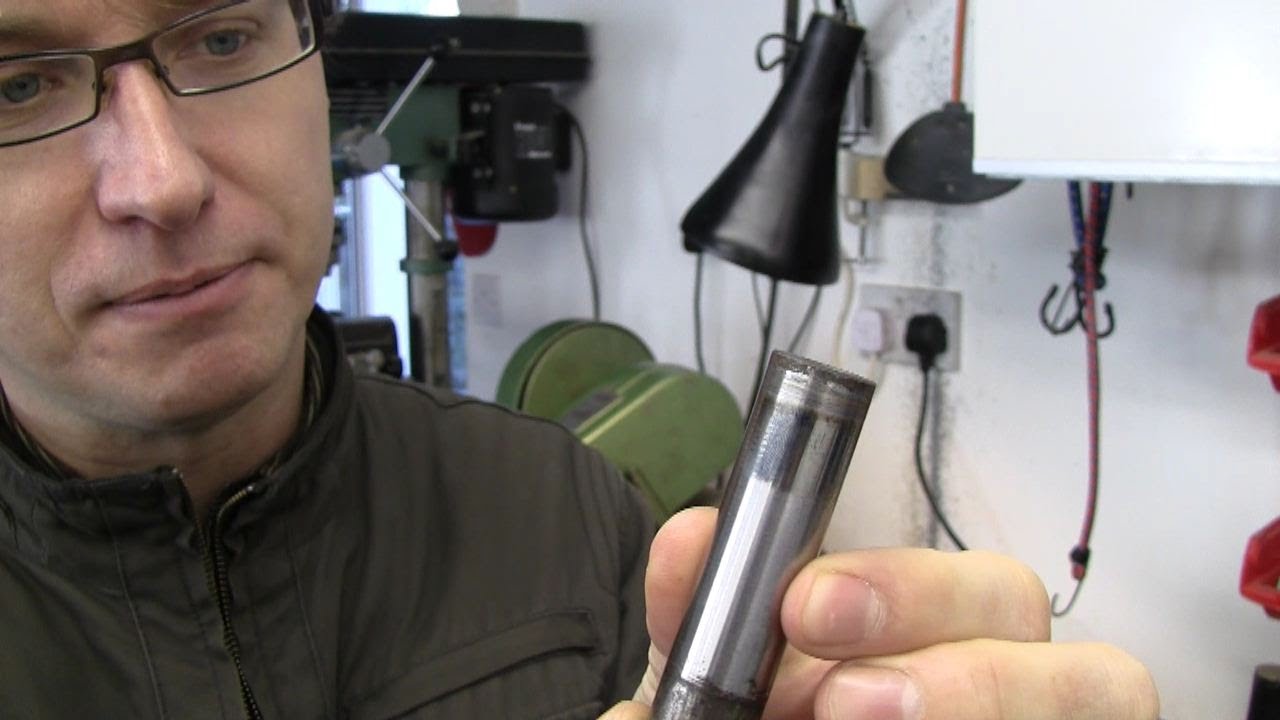 Cutting hardened steel on a lathe