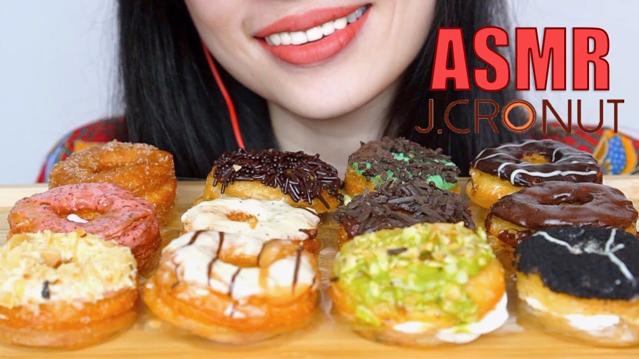 ASMR EATING SOUND CROISSANT DONUT J.CRONUT - J.CO | NO TALKING