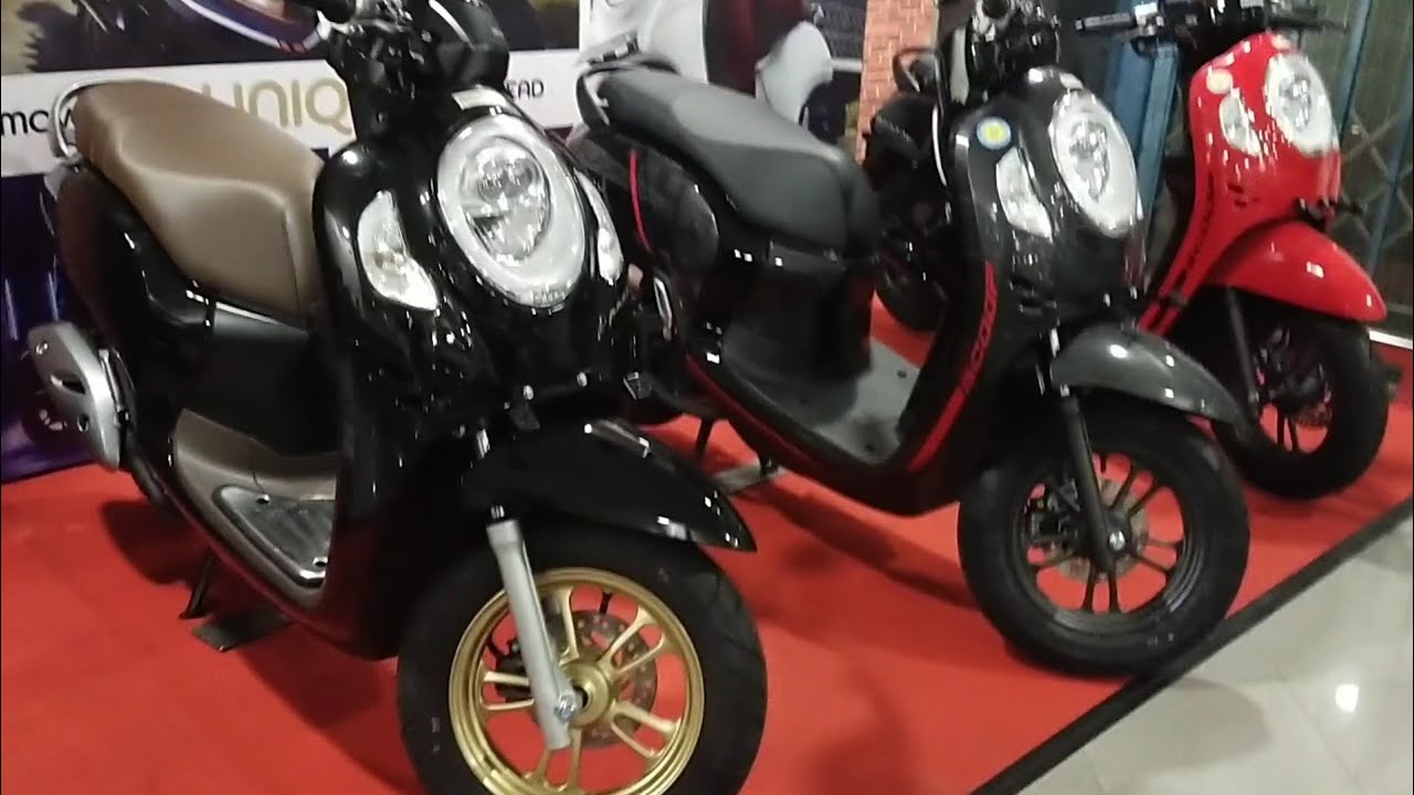 SCOOPY 2021 PRESTIGE BLACK | SPORTY RED BLACK