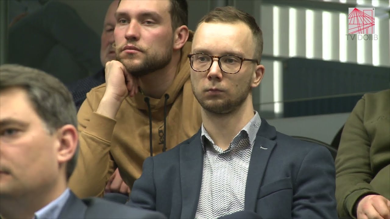 Praktyka stosowania zabezpieczeń BHP podczas wykonywania prac dekarskich