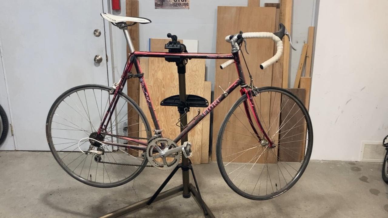 Is this Fiori Napoli with a Shimano RX100 Groupset from 1991 a made in Italy bike?