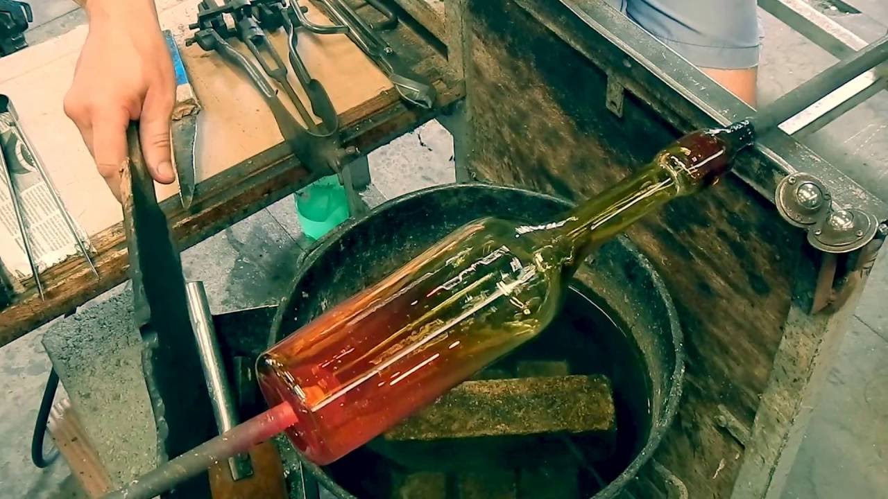 fabrication artisanale de la bouteille Cuvée Emeri Château Coutet Saint Emilion Grand Cru