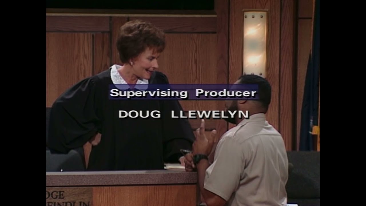 Judge Judy and Officer Byrd talk after case ends, 1997