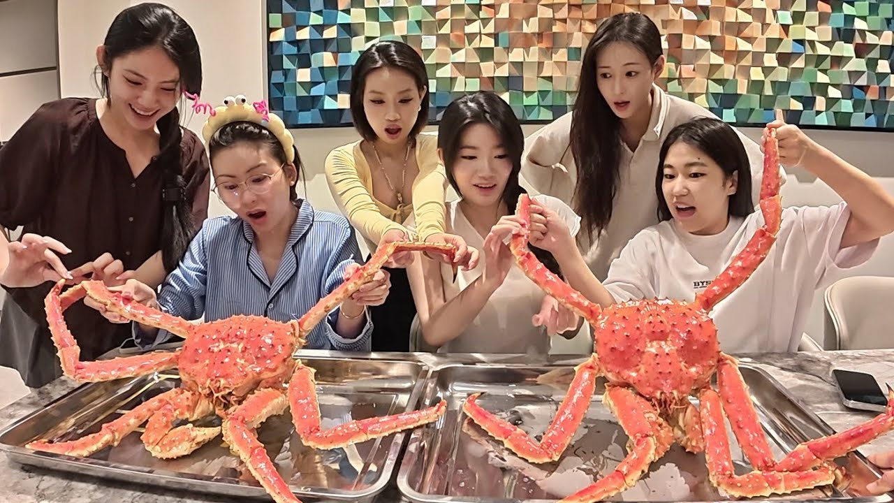 베트남 직원들과 7kg 대왕 킹크랩을 배터지게 먹었습니다... 게딱지 볶음밥에 반한 직원들