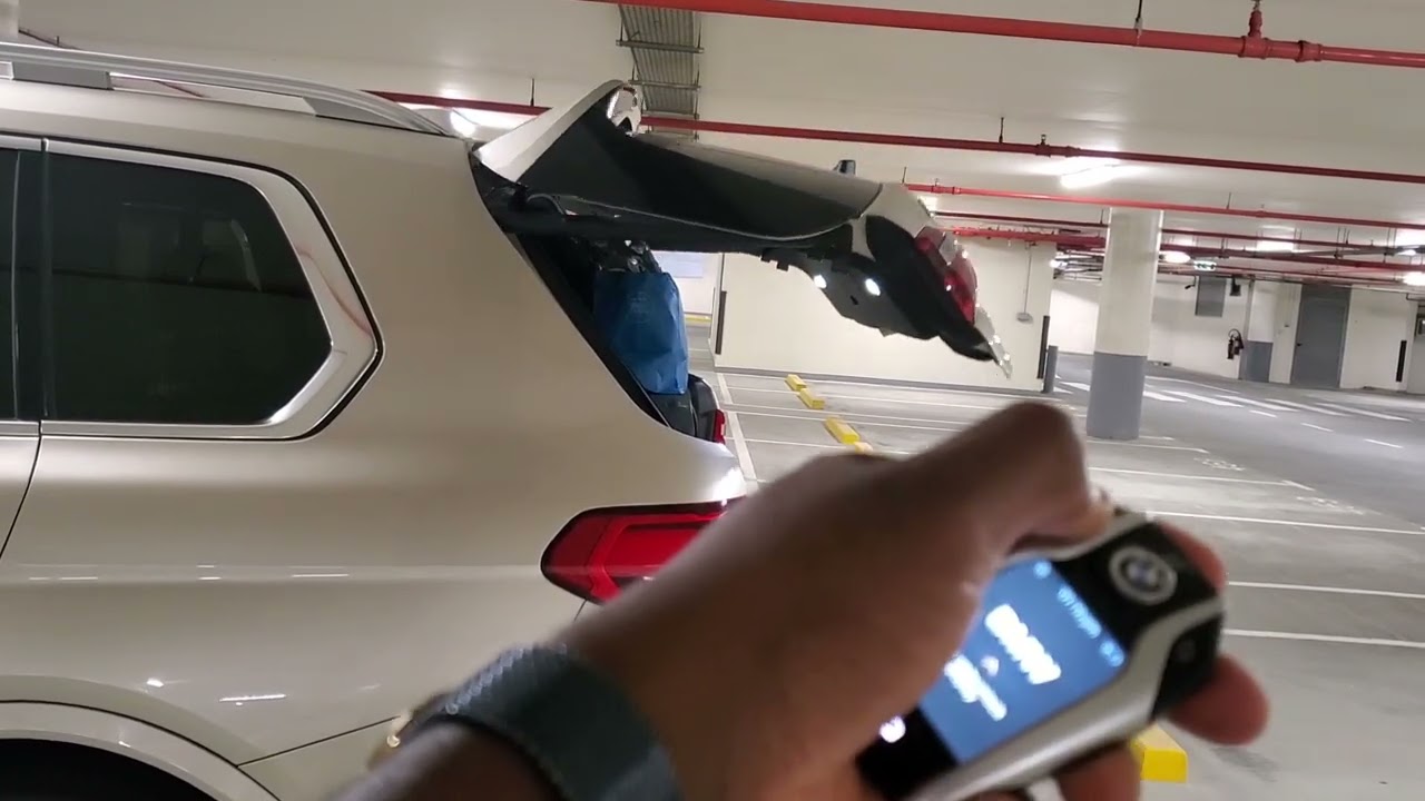BMW X7 INDIVIDUAL 2021 AVEC DES FONCTIONNALITÉS QUI DEFIS LES SUV CHINOIS 2025