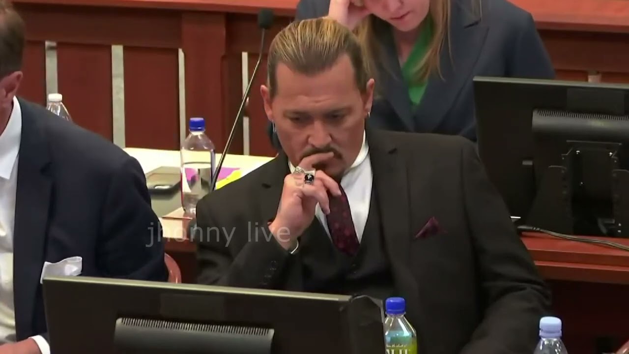ironclad evidence of Amber Heard's infidelity has been revealed 😧