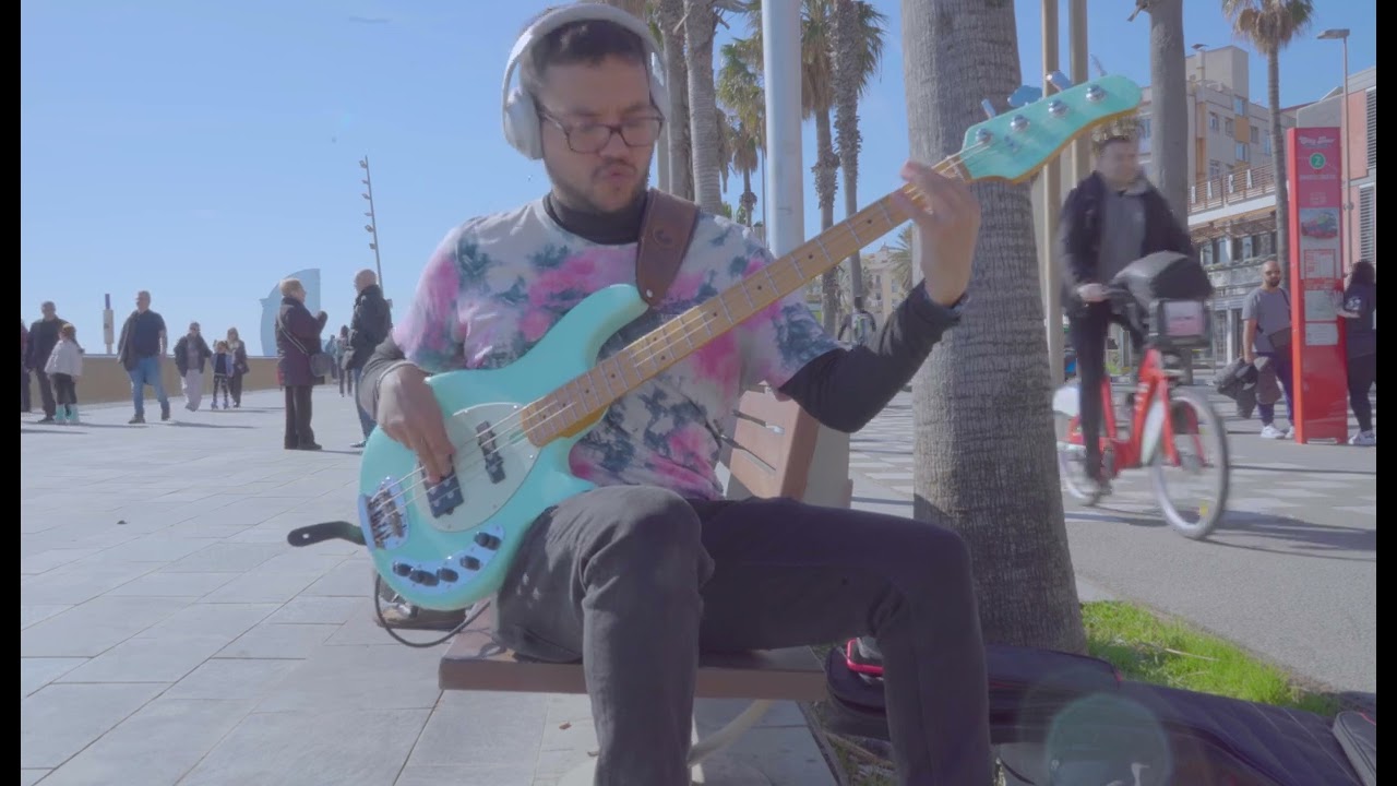 Barcelona - Bassplayer - Funkgroove - Sire Z7