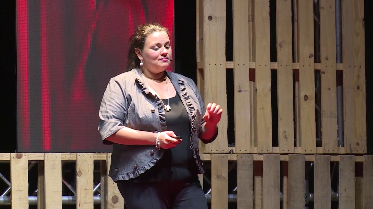 Limpiaton | Kathia Nuñez | TEDxGuatemalaCity