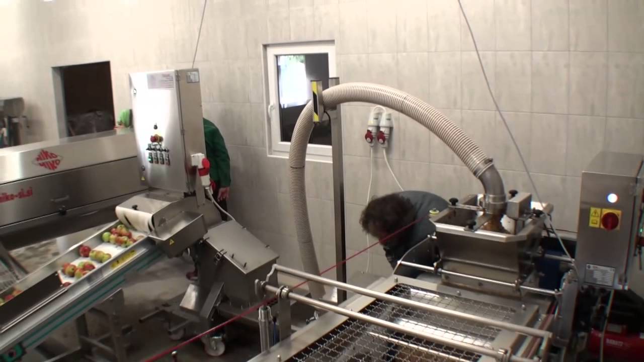 NIKO Apple processing with belt press, Slovenia, KZ Saleska dolina, Oktober 2013