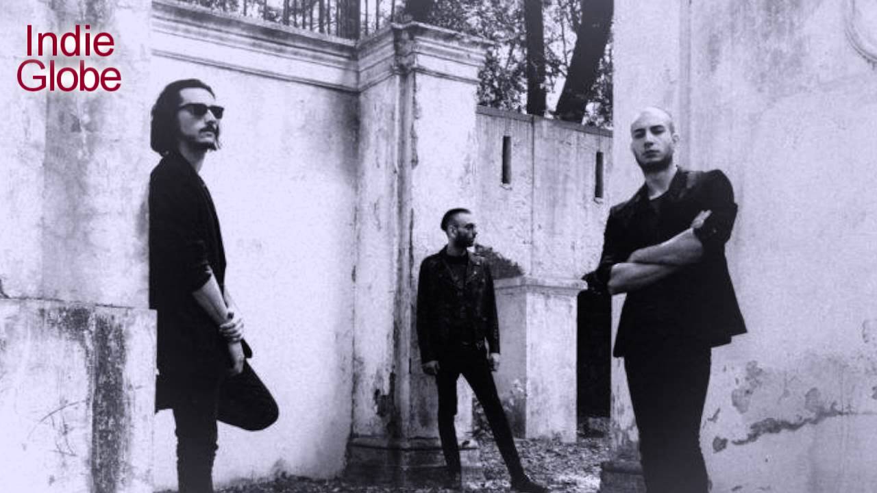 Der Noir | Carry On