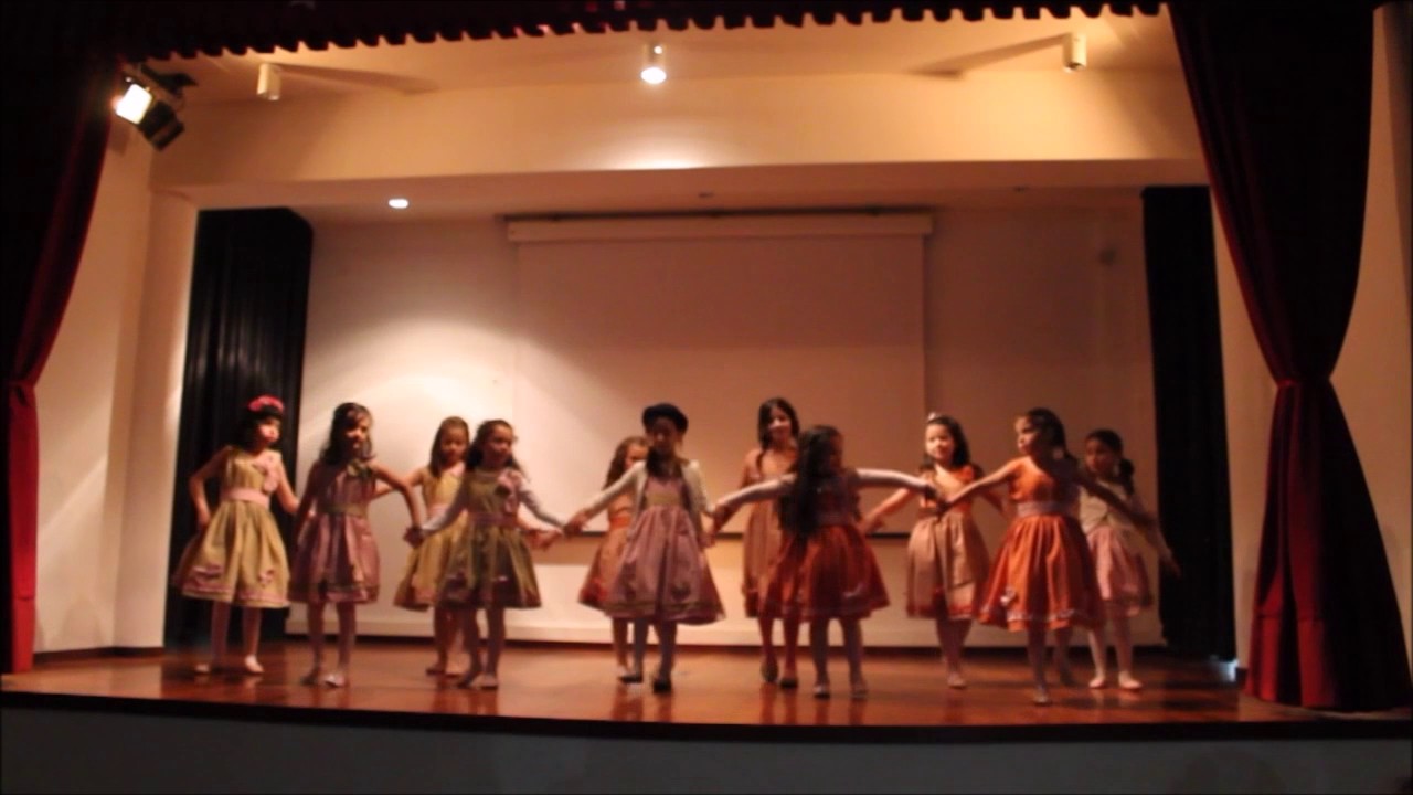 La Valse D'Amelie (Choreography)