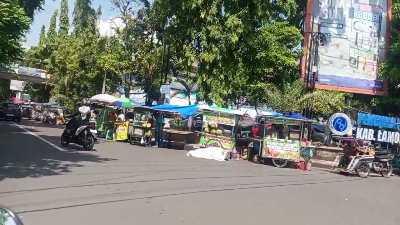 Situasi Jalan Saat Natal 2025 di Lamongan Bagian 2