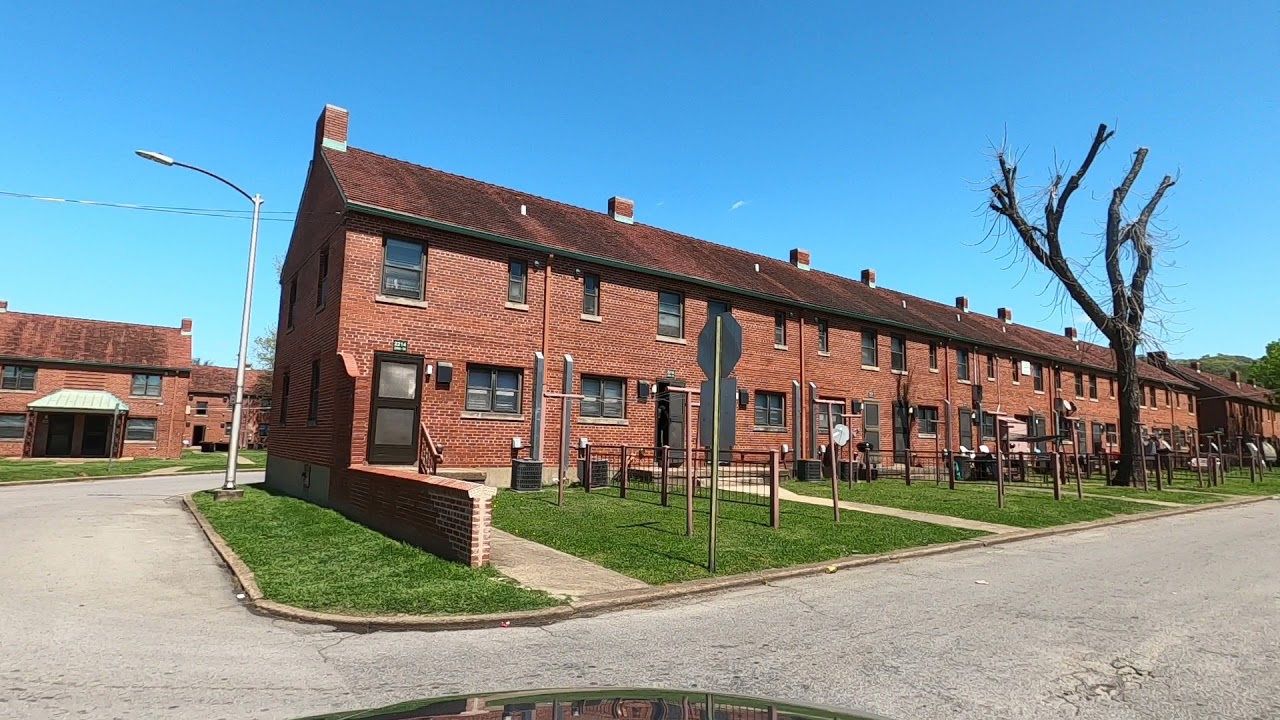 CHATTANOOGA PROJECTS EAST LAKE COURT IN THE AFTERNOON CHATTANOOGA TENNESSEE HOODS