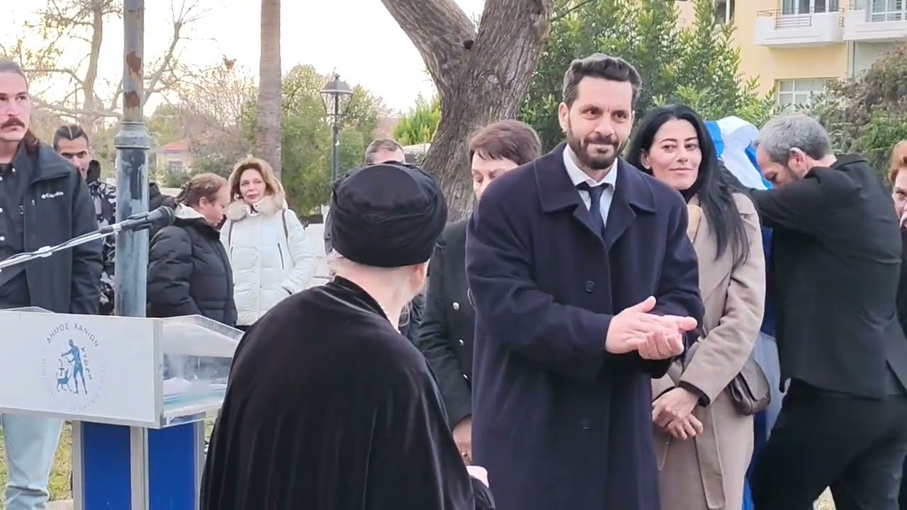 Αποκαλυπτήρια προτομής Νίκου Ξυλούρη στα Χανιά