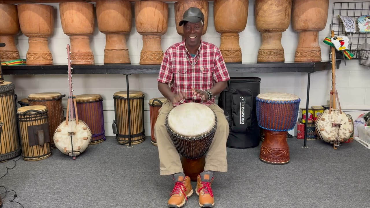 DrumSkull Djembe DSD-09374 & Bolokada Conde