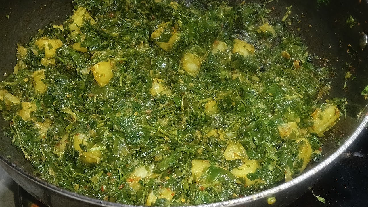सर्दियों की स्पेशल आलू मेथी की सब्जी | Aloo Methi Recipe