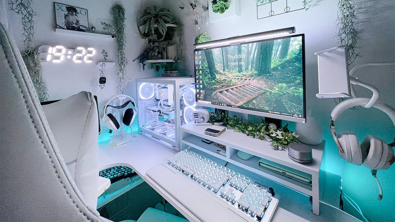 【視聴者の部屋紹介】白色で幻想的なゲーム環境があまりにも素敵すぎる。
