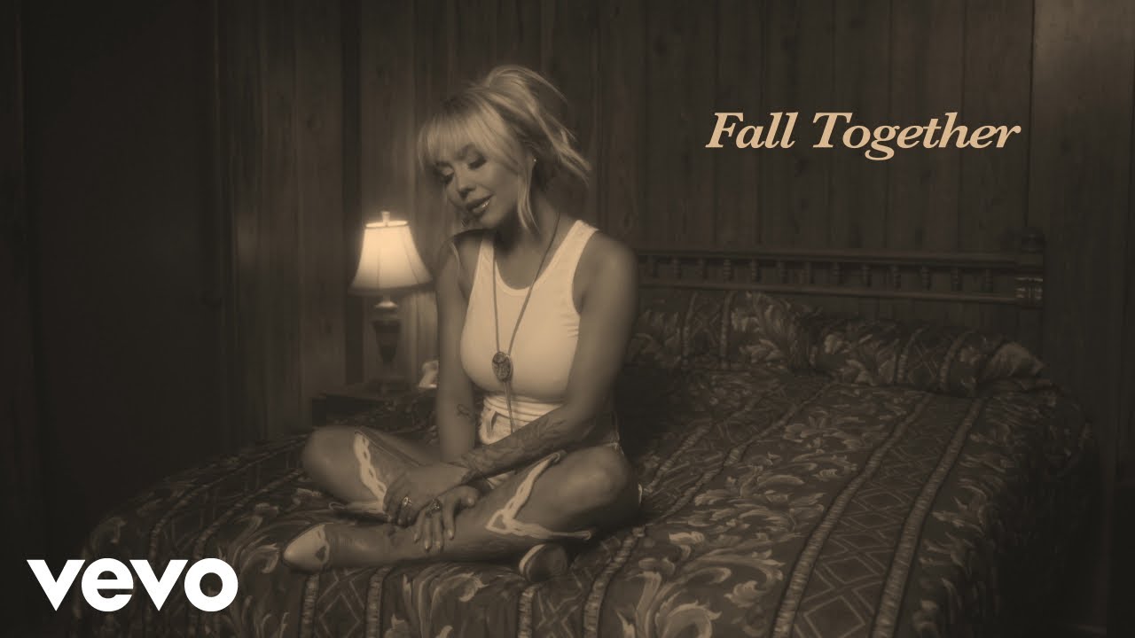 RaeLynn - Fall Together (Lyric Video)