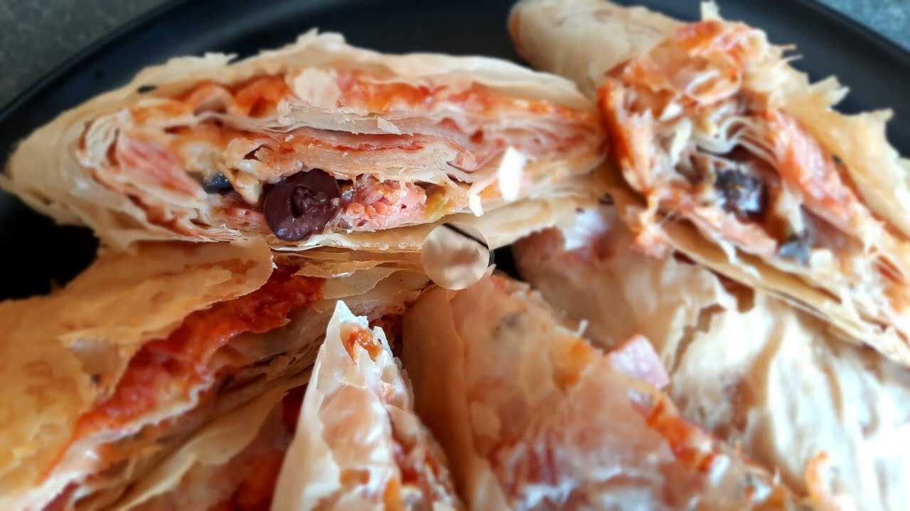 Pizza with phyllo dough: simple, fast, delicious!