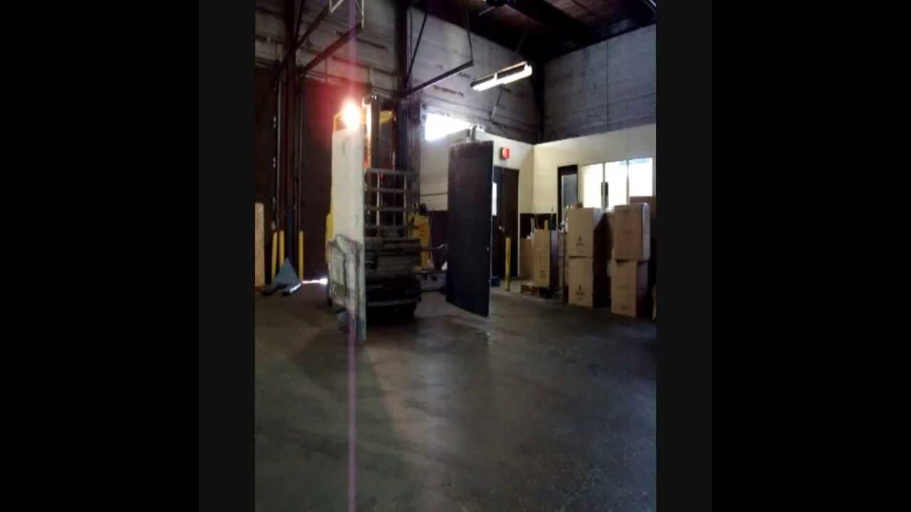 Fork Truck/Box Clamp Operation
