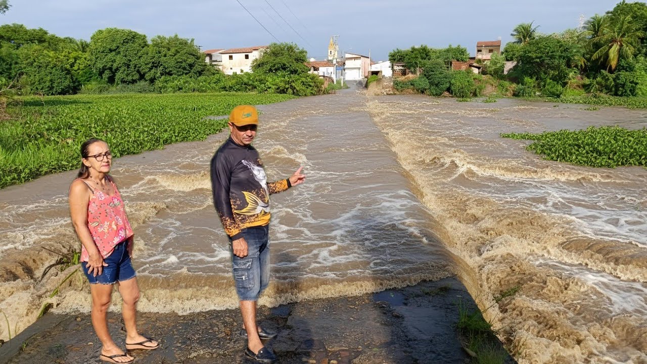 AS CHUVAS DE JUAZEIRO JÁ CHEGARAM NO RIO SALGADO AMEAÇANDO GRANDE ENCHENTE 