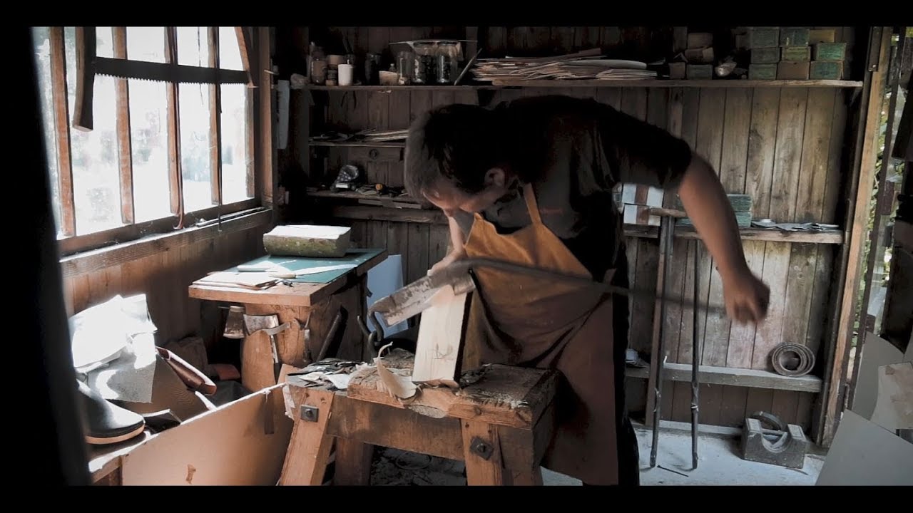 The Clog Makers Workshop: Hannah James talks to Geraint Parfitt