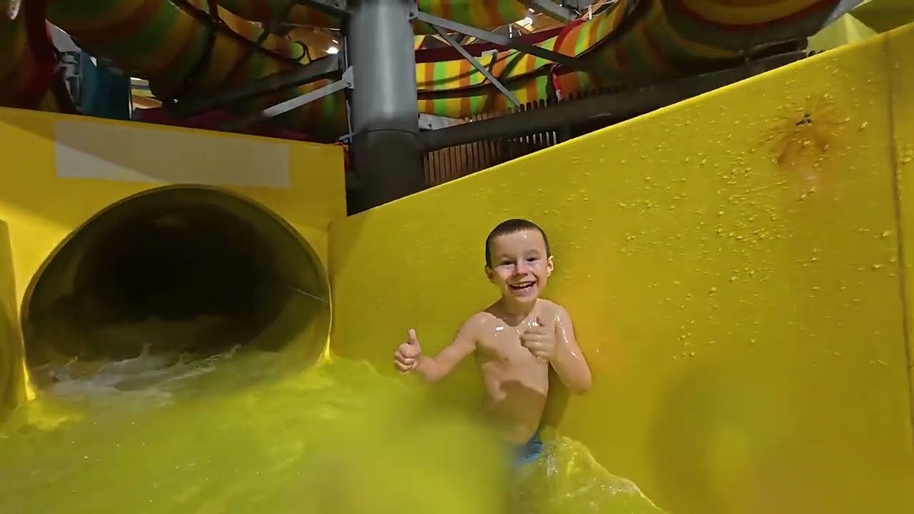 Canyon Wild River Water Slide Aquapalace Praha drive , waterpark , watertube , waterride , 2024/4