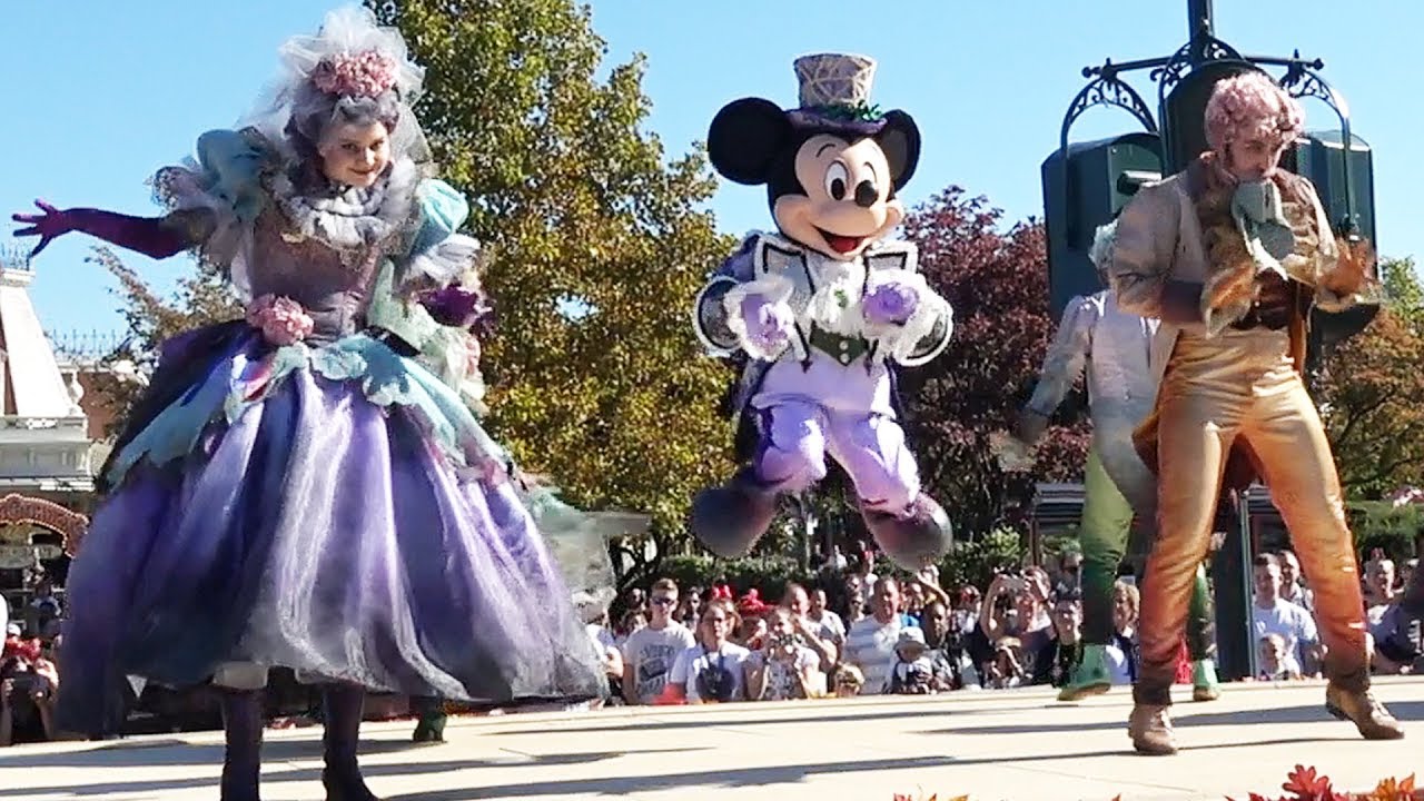 Mickey's Illusion Manor Mickey Mouse Dancing Segment at Central Plaza, Halloween Cavalcade Parade