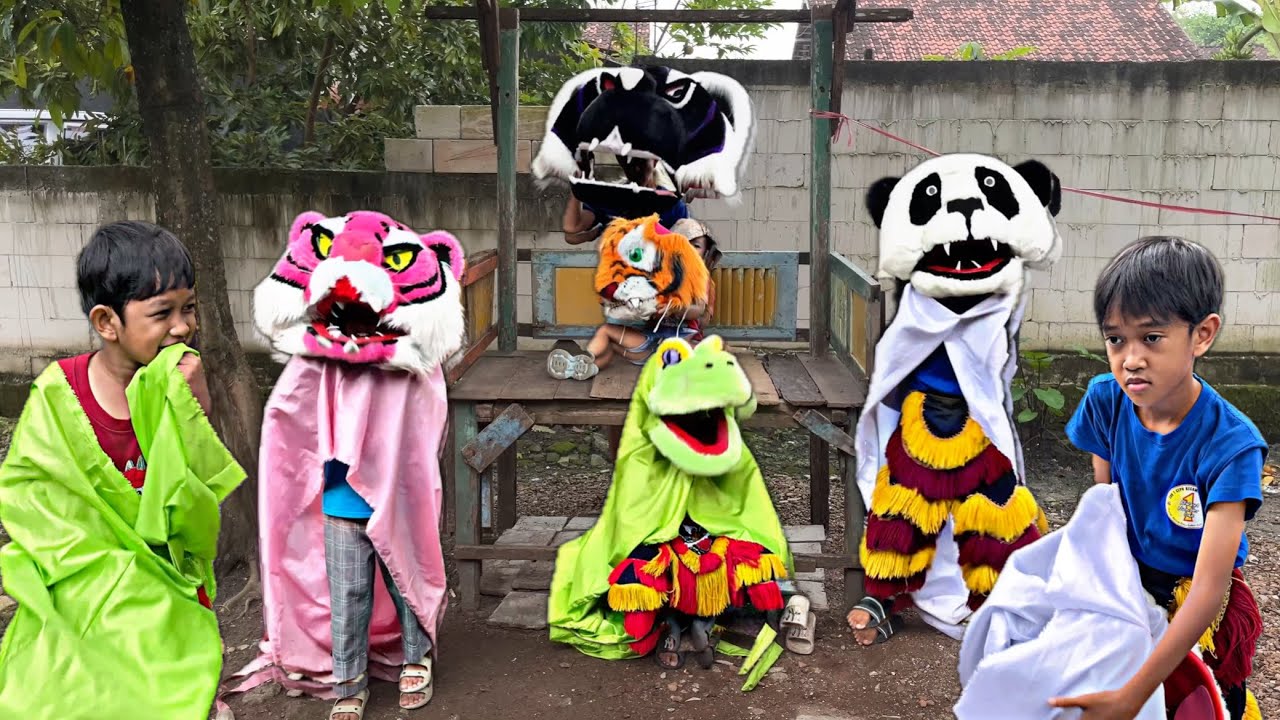RAME GAESS SEMUA PEMBARONG BOCIL INI DI KUTUK JADI BARONGAN WARNA WARNI LUCU GAESS