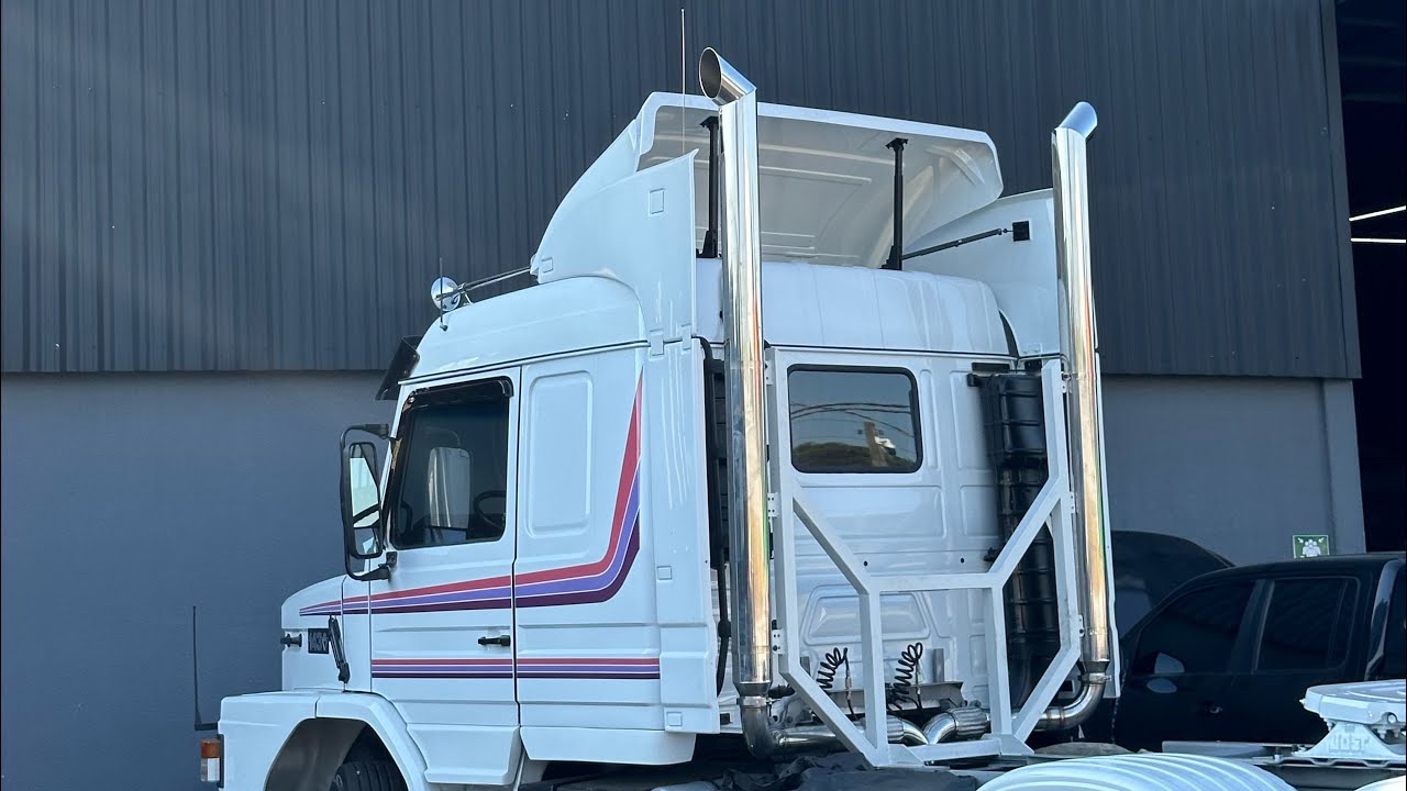 Scania 143 v8 com escape estralador parece um helic&oacute;ptero