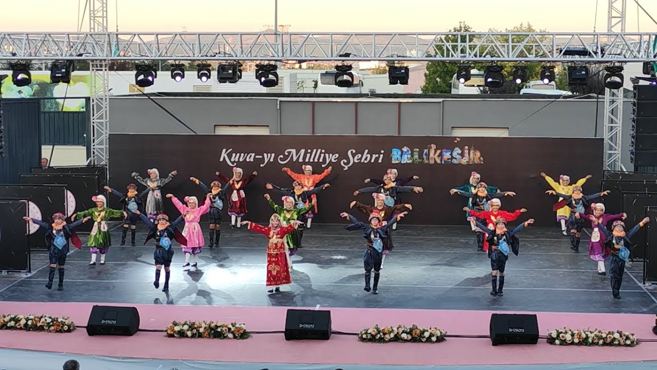 MUĞLA HALK OYUNLARI NEFES İSTANBUL GENÇLİK VE SPOR KULÜBÜ